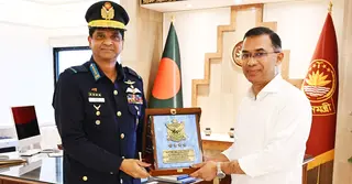 প্রধানমন্ত্রীর সঙ্গে বাংলাদেশ বিমান বাহিনী প্রধানের সাক্ষাৎ